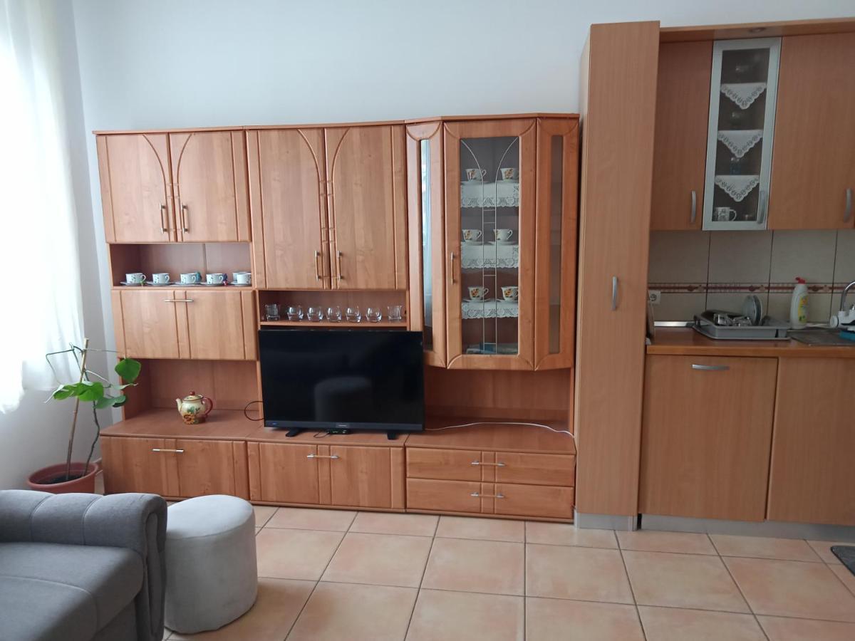 Apartman Mara Lovran Luaran gambar